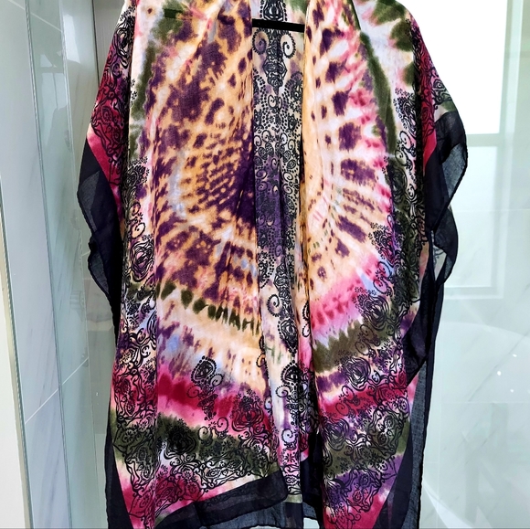 Colorful Kimono - Picture 10 of 17